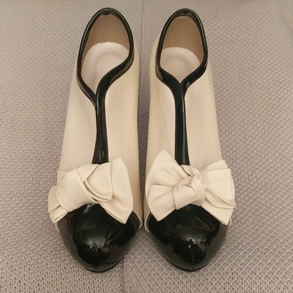 Cream and Black "bow" heels